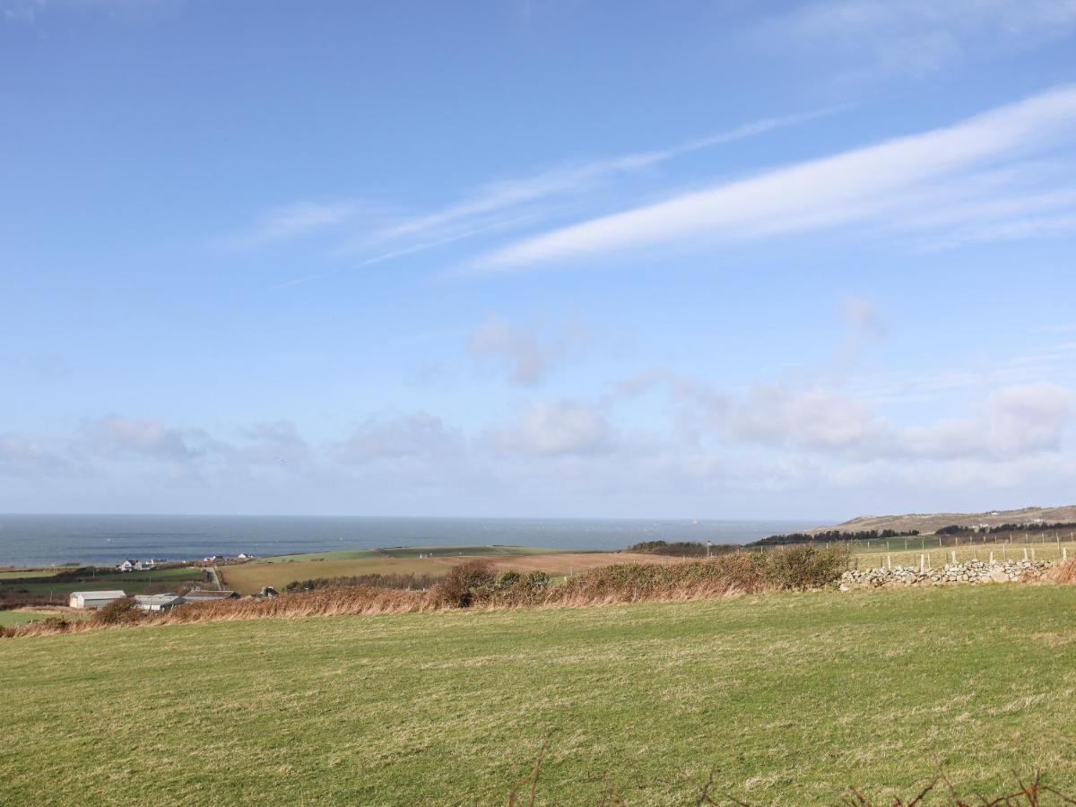 Yr Orsedd Villa Holyhead Exterior photo